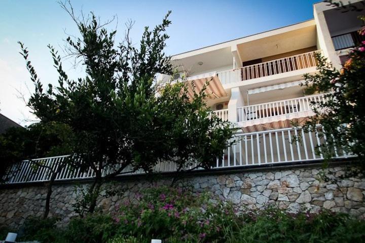 Apartments Kalaba - Dalma I Podaca Bagian luar foto